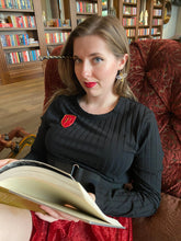 Load image into Gallery viewer, Raven Large Prefect Badge/ House Crest Pin/ Housepride/ Cosplay/ Wizarding Accessories/ Book Replica/ Wizarding Gift/ Intelligent House Prop