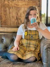 Load image into Gallery viewer, Raven Large Prefect Badge/ House Crest Pin/ Housepride/ Cosplay/ Wizarding Accessories/ Book Replica/ Wizarding Gift/ Intelligent House Prop